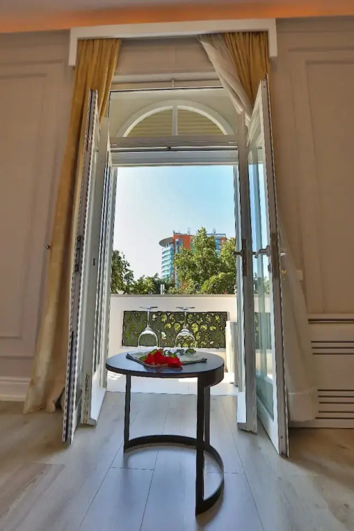 Padam Boutique Hotel