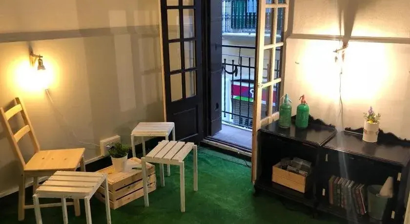 El Camino Urban Rooms