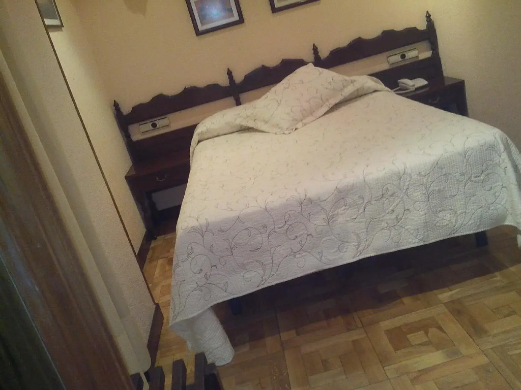 Hotel Castellano I