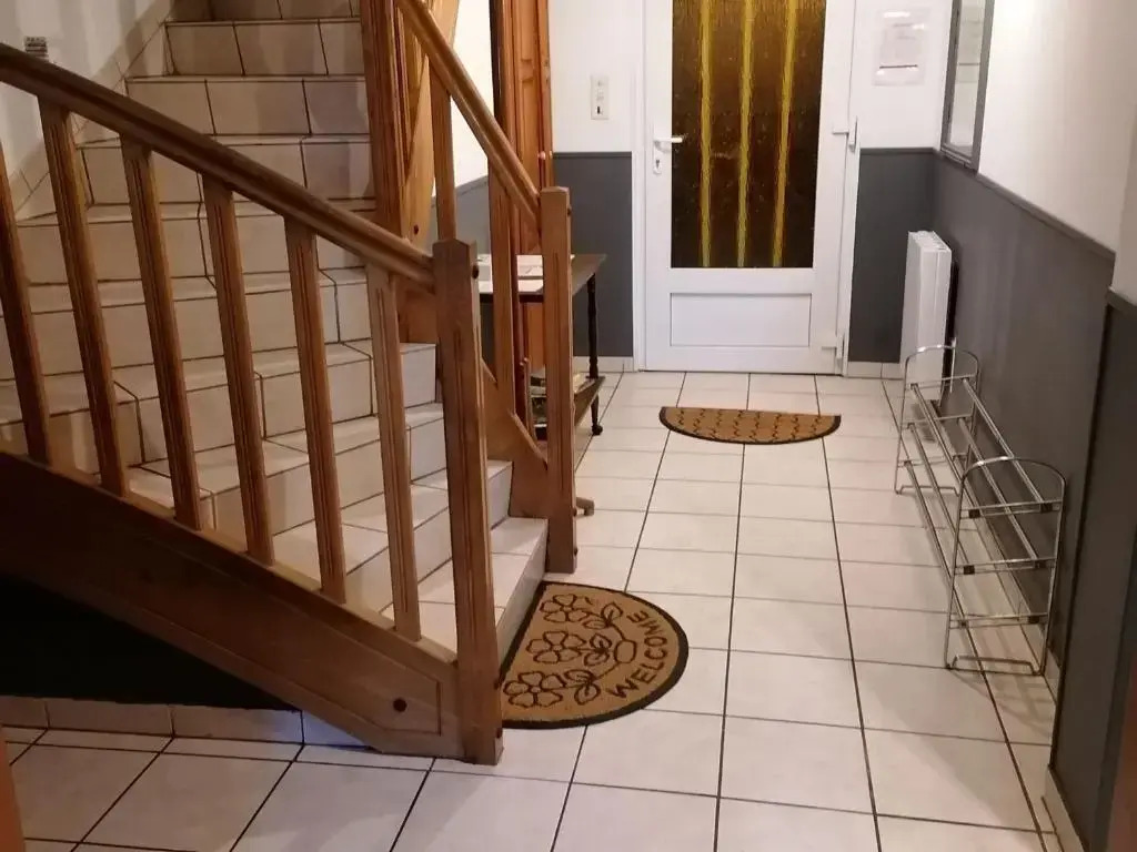 Gîte spacieux avec cheminée, proche nature, accessible PMR, idéal famille et motards - FR-1-589-34