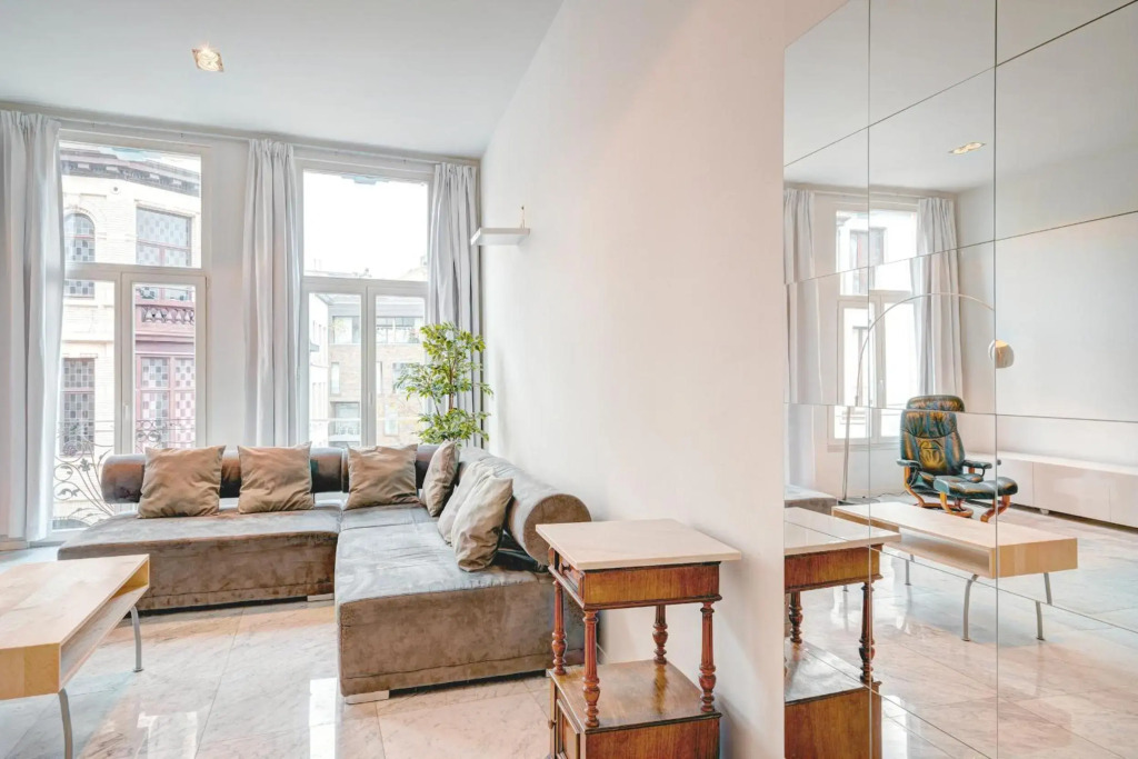 Three Bedroom Marble Apartment in the Heart of Antwerp