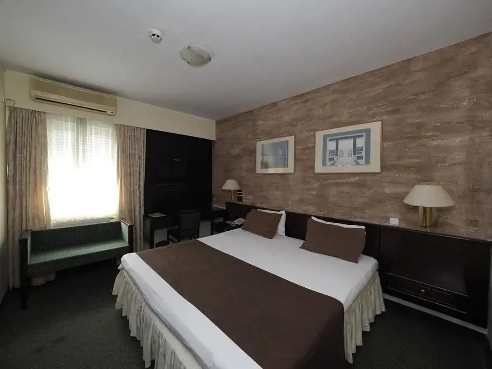 Hotel Oasis