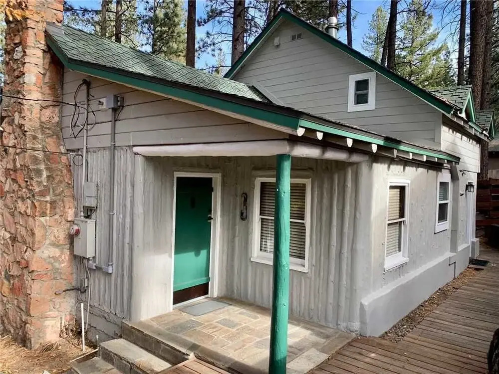 3692 Larch 2 Bedroom Cottage
