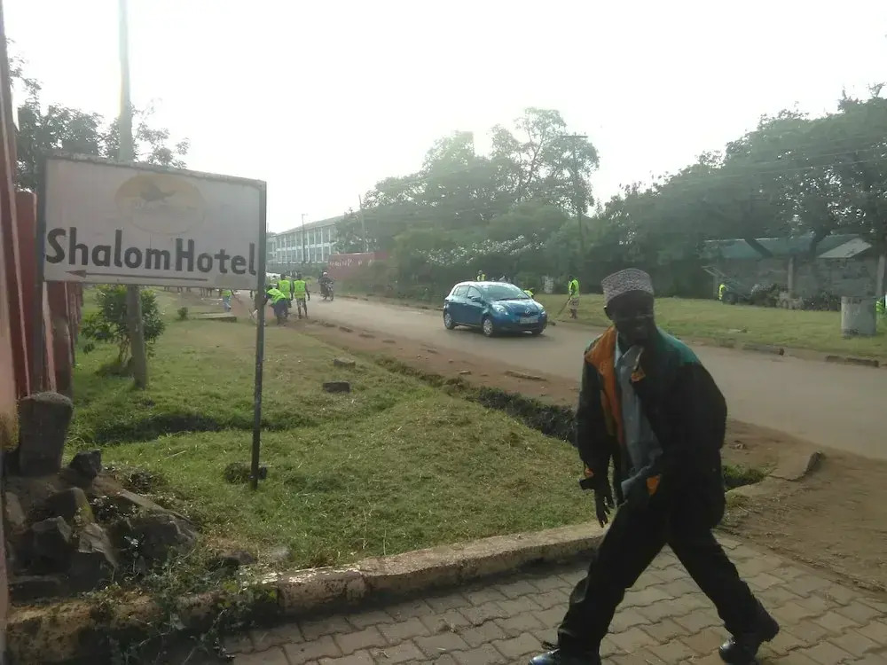 Shalom Hotel