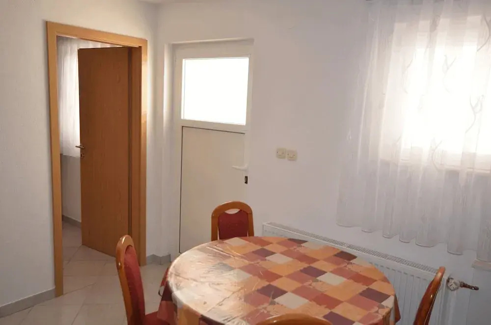 Apartment Isic