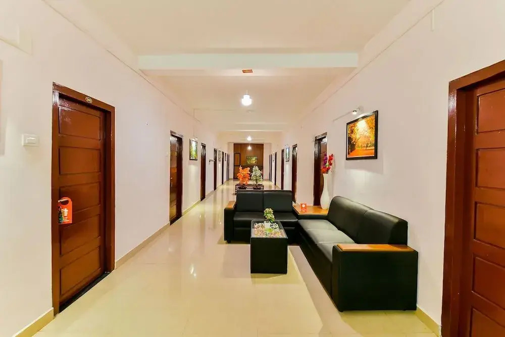 OYO Flagship 18938 Hotel Mars