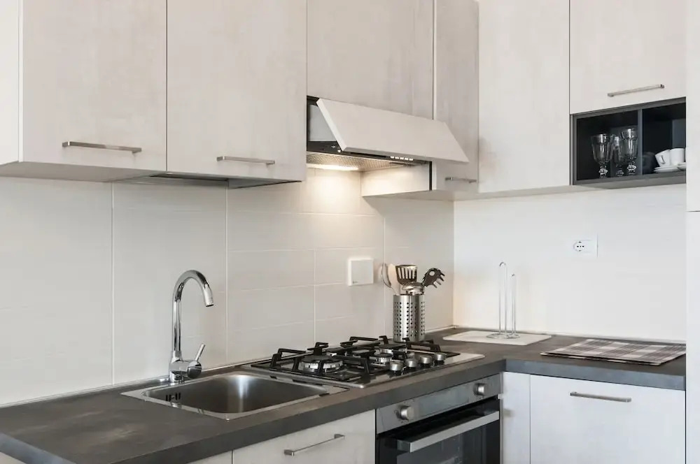 GuestHost - Fonte Laurentina Apartments