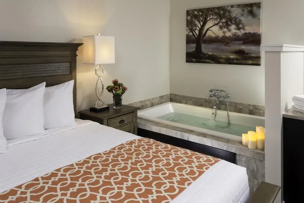 The Hotel Saugatuck