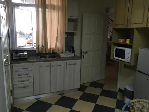 Br Court Apartments