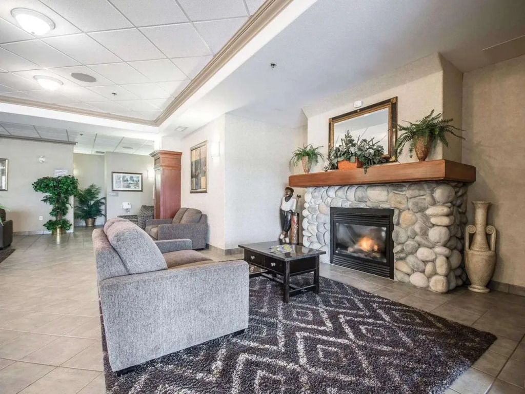 Comfort Inn & Suites