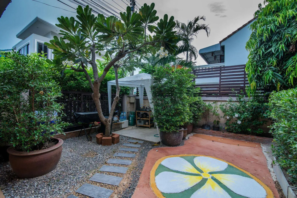 Baan Bua Residence