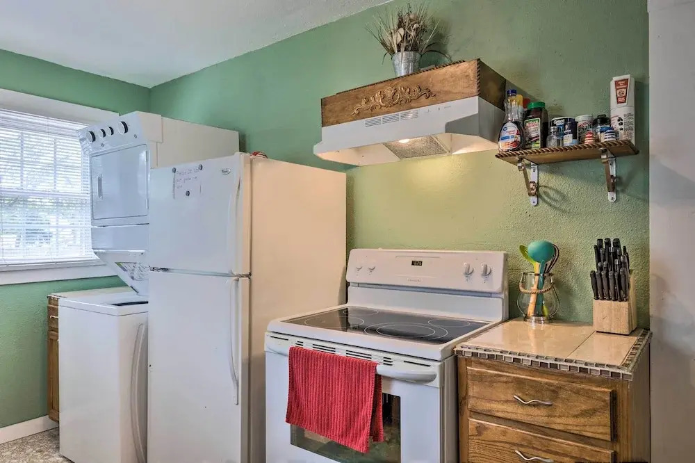 Cozy Gulfport Home: Walk to Beach, Marina & Casino