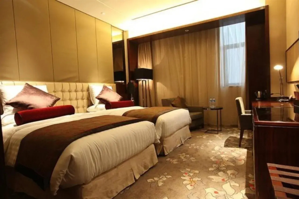 Jitang Kaiyuan New Century Hotel