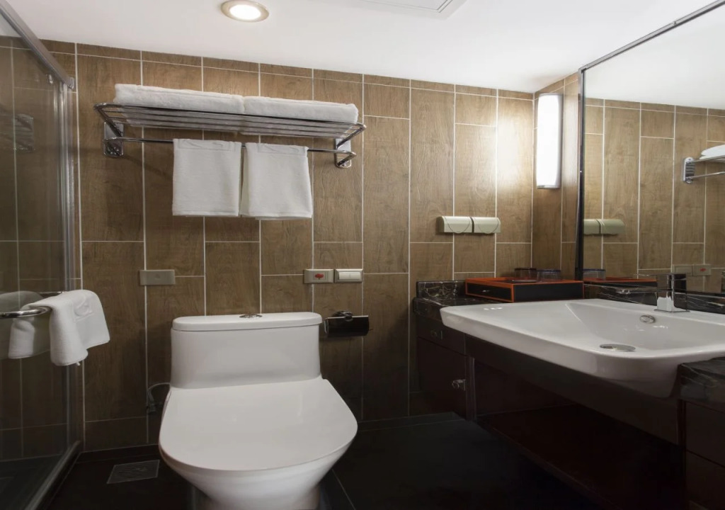 Chengdu Robin Hotel