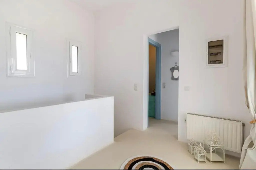 Petra House Kea 12776742