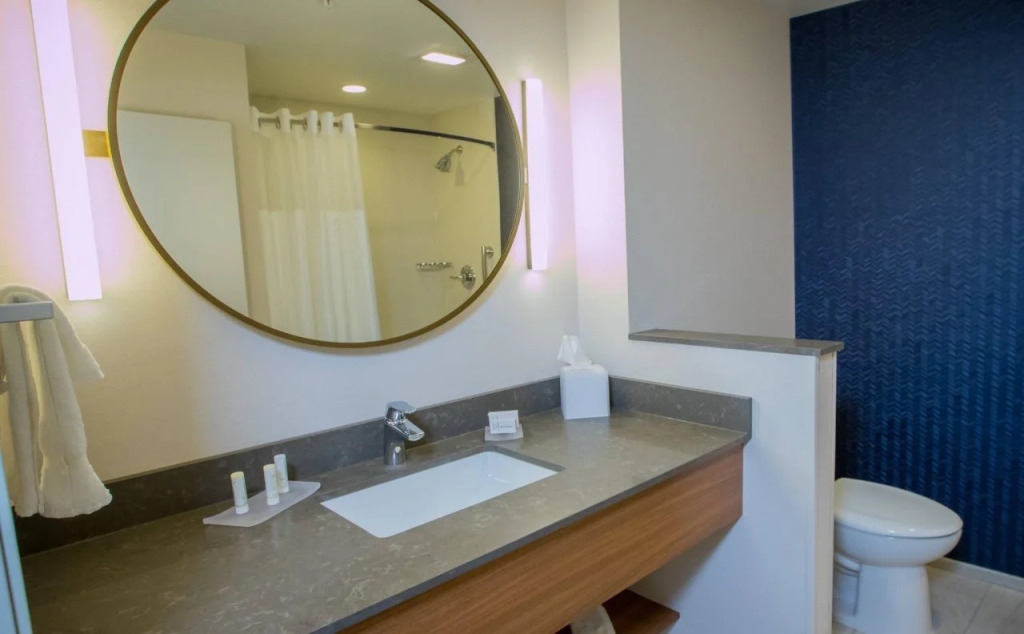 Fairfield Inn & Suites By Marriott Alexandria