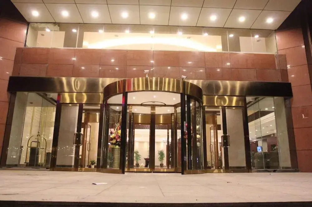 qingdao tianrunjinwang hotel