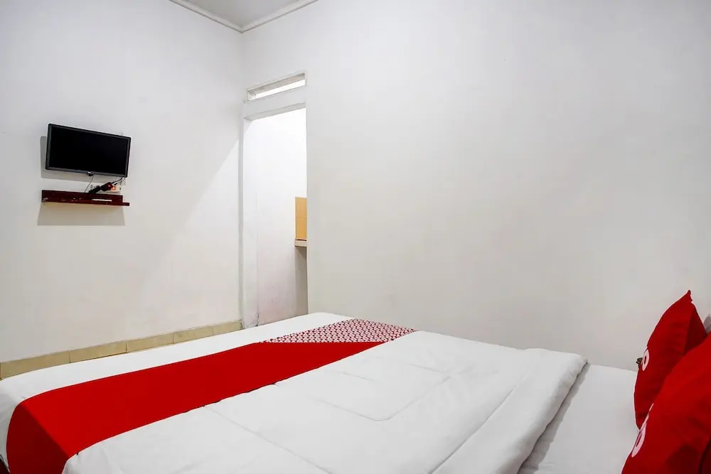 RedDoorz near UBL Lampung