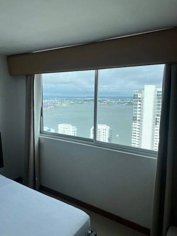 Luxurious 3-Bedroom Penthouse with Ocean Views in Cartagena