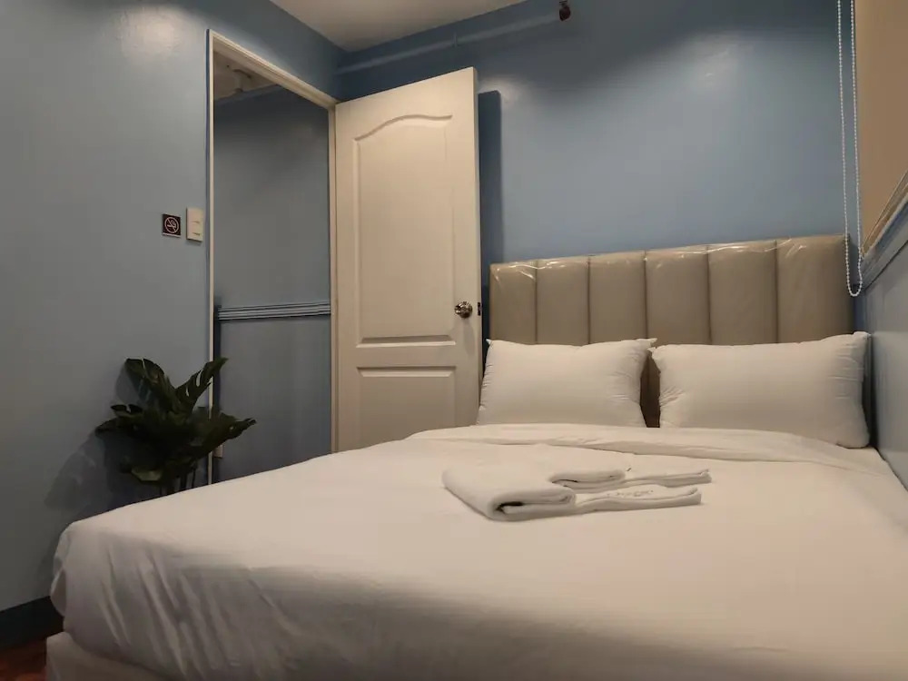 Glory Hotel Cubao