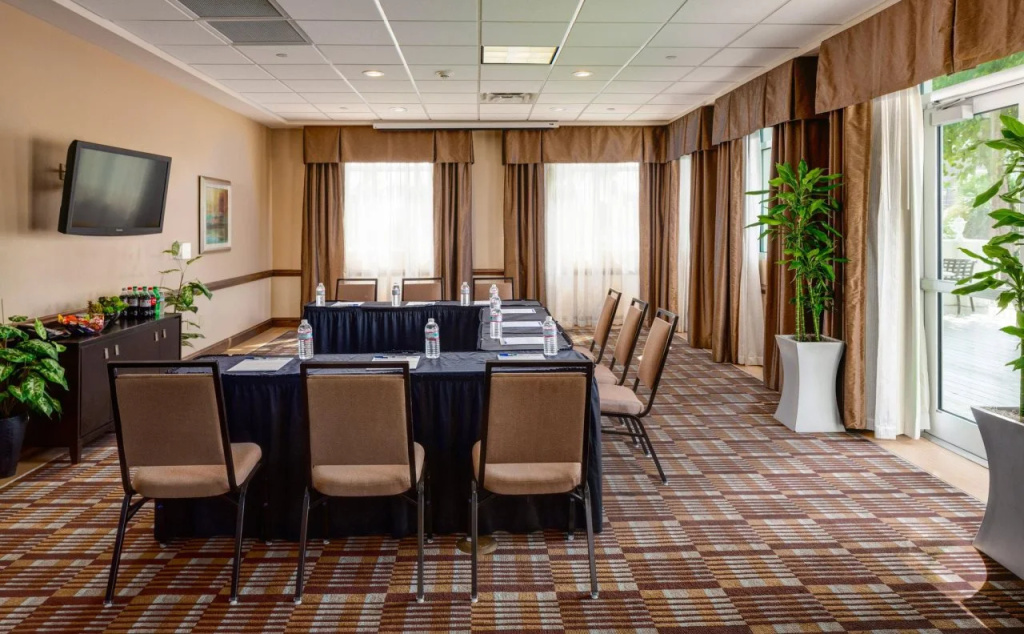Holiday Inn Express & Suites Charleston DWTN - Medical CTR by IHG