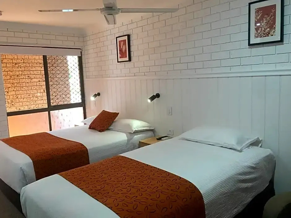 Gin Gin Village Motor Inn Motel QLD