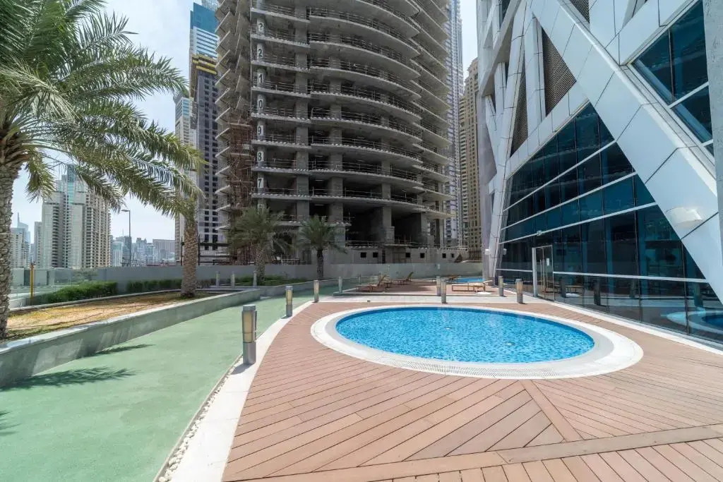 Hometown Apartments - Luxury and Spacious 3 bedroom apartment in Marina