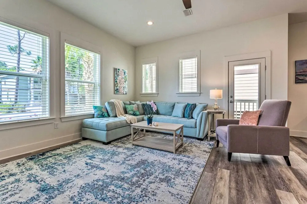 Exquisite sugar Magnolia Abode Near Beach!