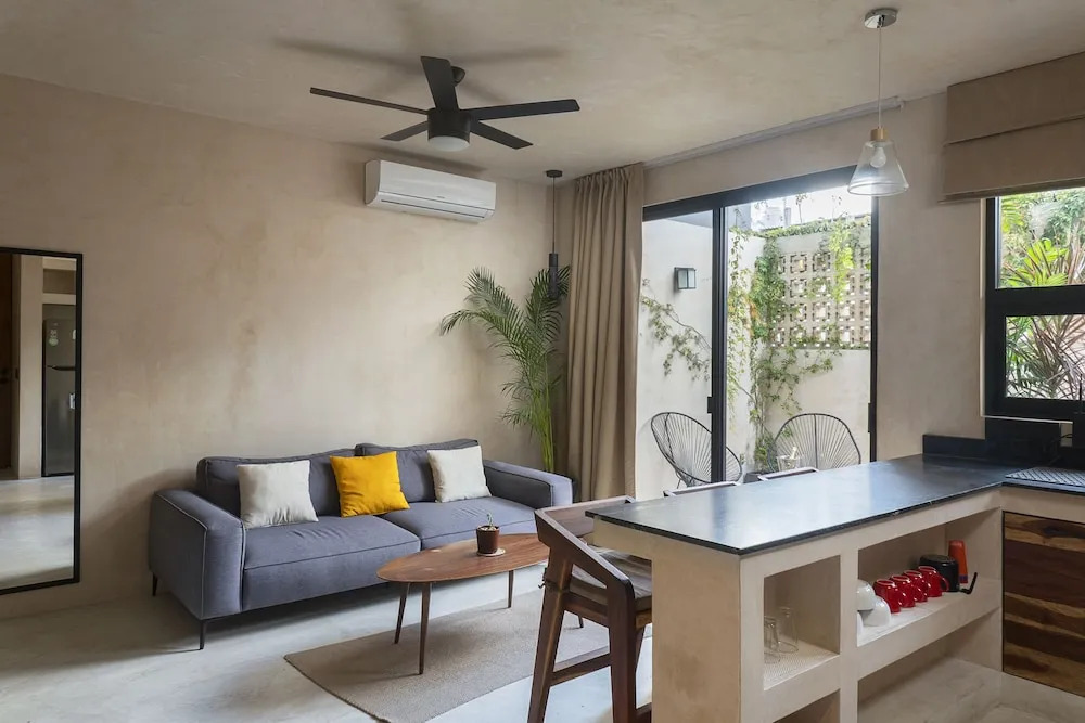 UJO Condo Boutique