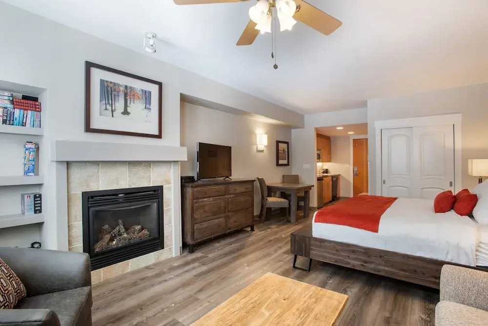 Fraser Crossing/Founders Pointe, Condo | 2 bedroom King Beds & Washer/Dryer (Premium Rated Condo 4449)