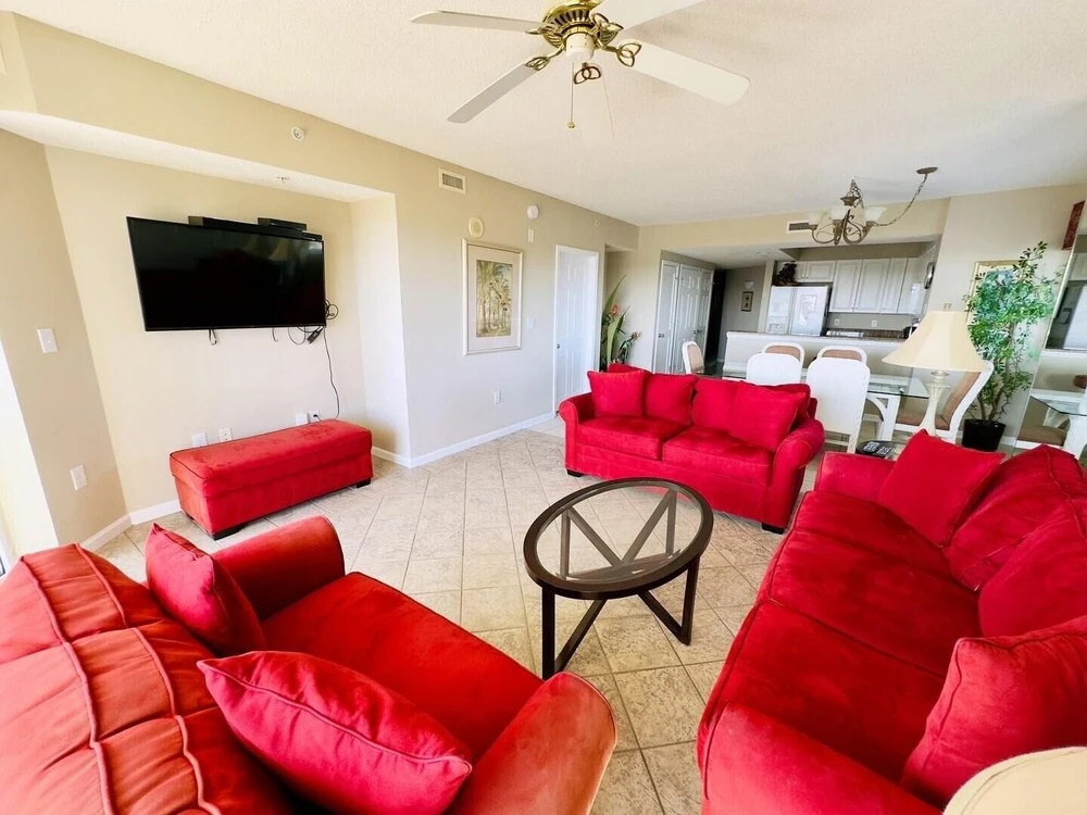 Barefoot Resort N Tower 601 4 Bedroom Condo by RedAwning