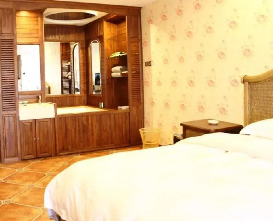 Meiguojun Hot Spring Hotel