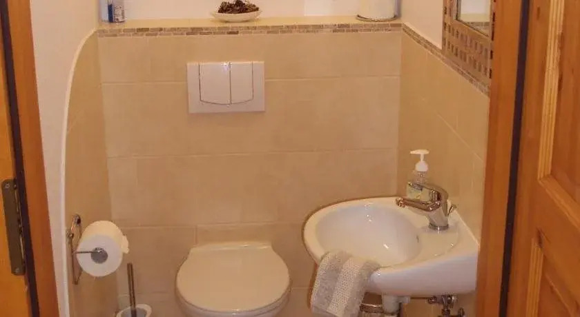 Duży apartament w Karpaczu, cisza, parking, balkon lub taras, zieleń, plac zabaw, sklep 5min