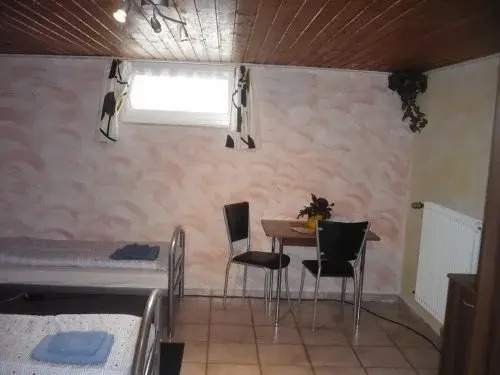 Haus Roseneck-Pension Am Stadtrand