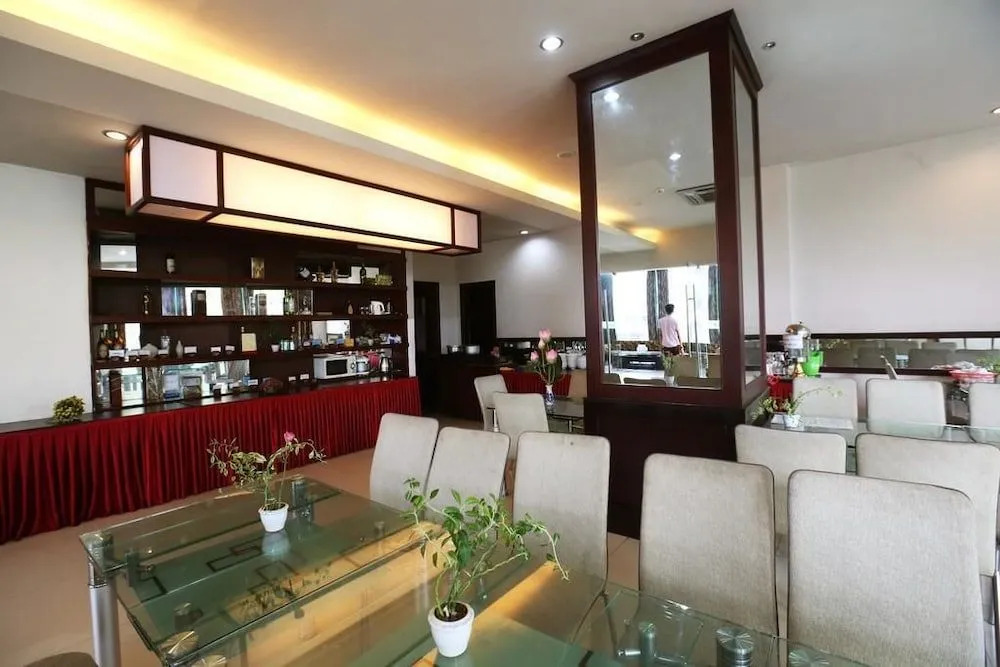 Hue Smile Hotel