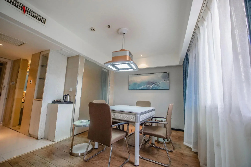 Three-room boutique hotel (Shaodong Fun Global City People's Hospital)