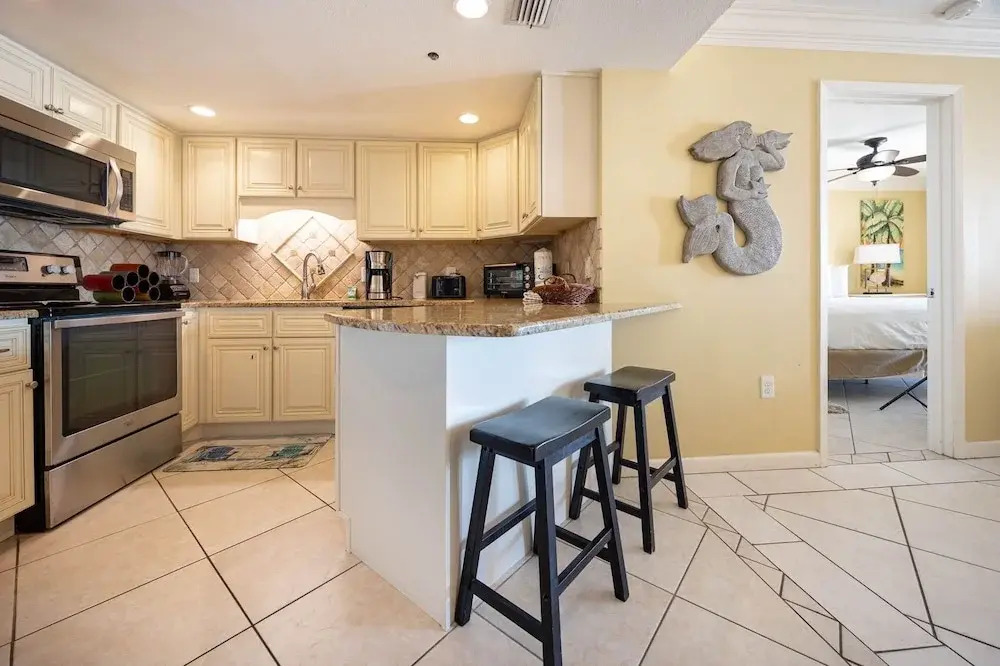 Phoenix East 503 2 Bedroom Condo