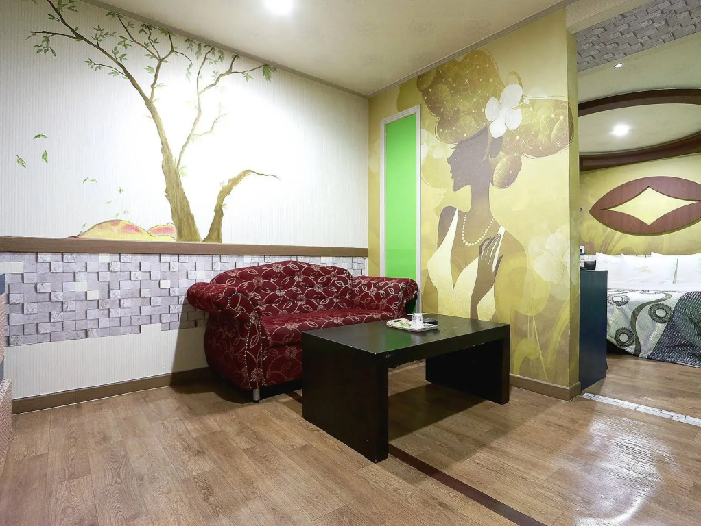 Shim Hotel