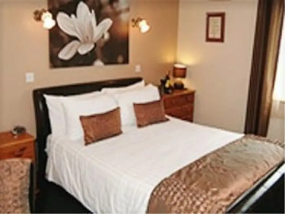 Hazeldene Hotel