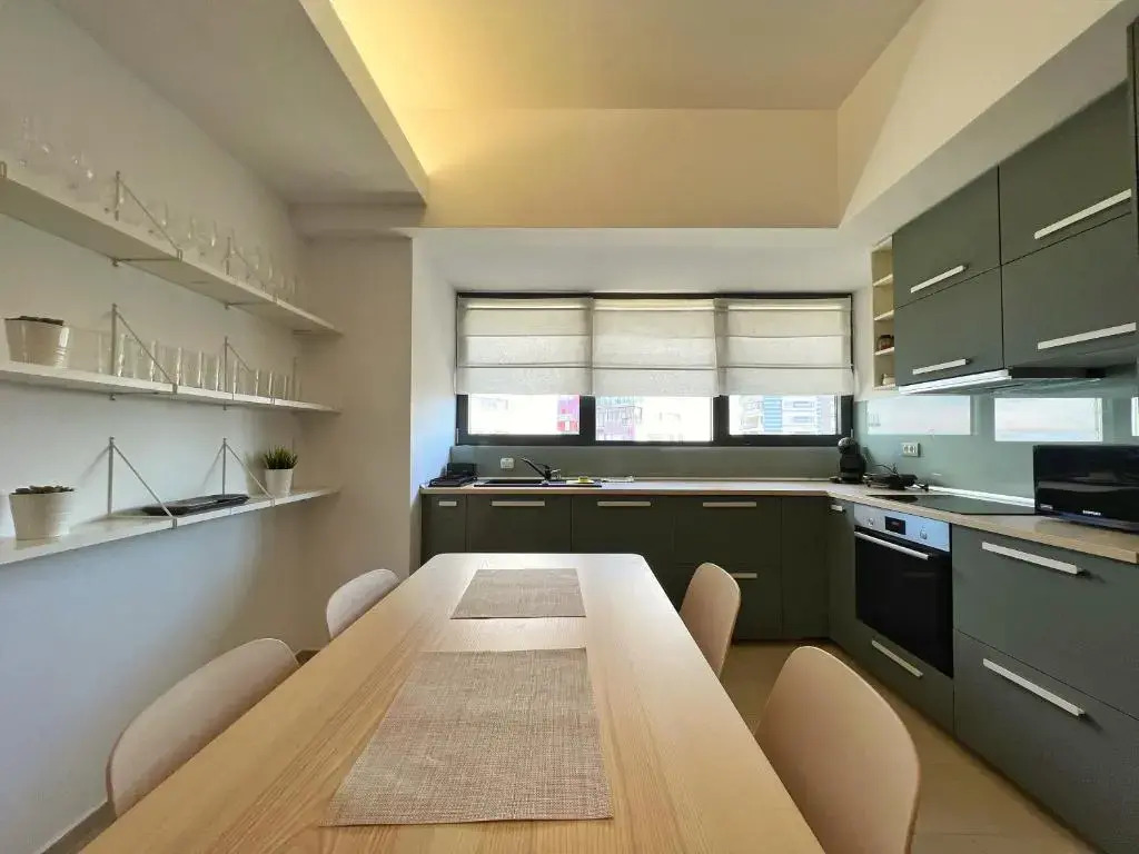 Luxury beachfront apt - quite area, 100 sqm