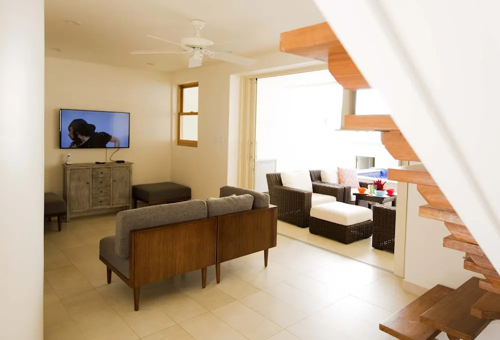 Barefoot Luxury - Pool & Walk To Holetown Beach
