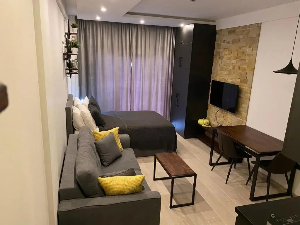 Milmari Lux N8