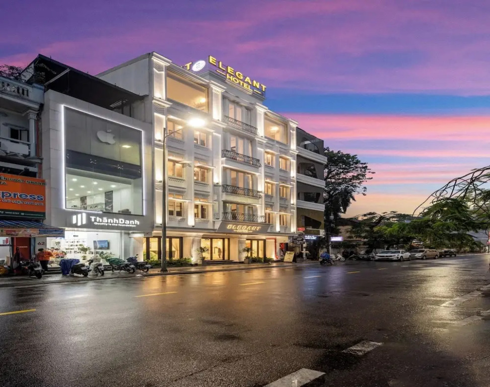 The Elegant Boutique - Hue