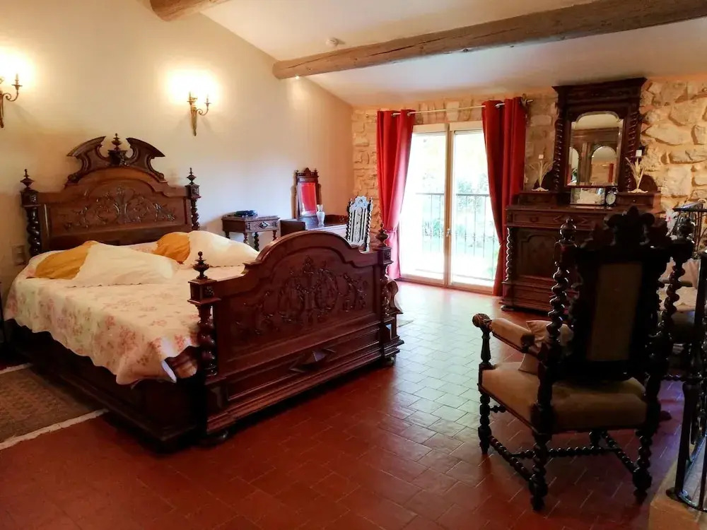 House With one Bedroom in Le Thor, With Furnished Garden and Wifi