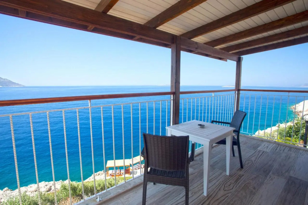 Sunset Villa Hotel
