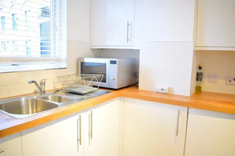 2 Bedroom Islington Flat Next to Regent's Canal