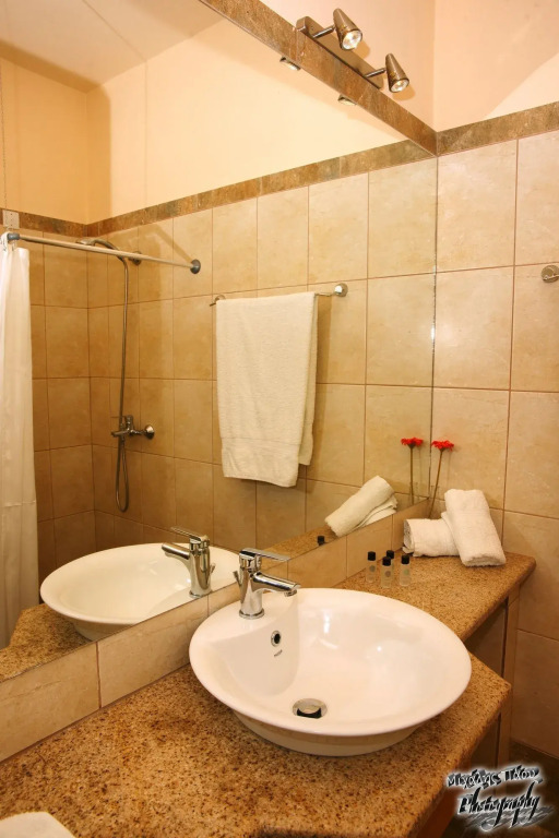 Elena Village Hotel & Suites