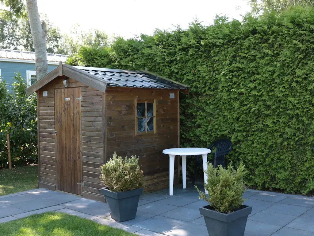 Tidy Chalet with Microwave near Wadden Sea