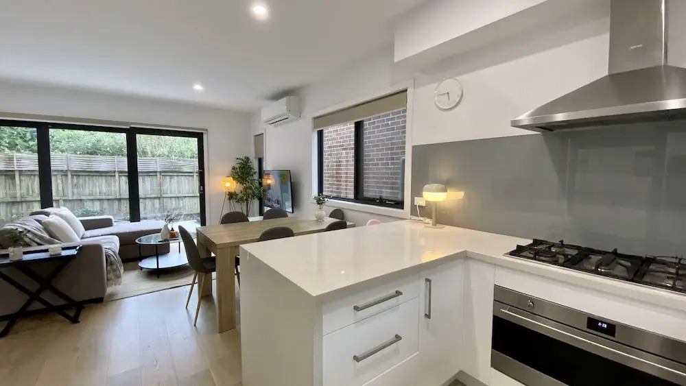StayAU Modern 4BR Townhouse Bayswater
