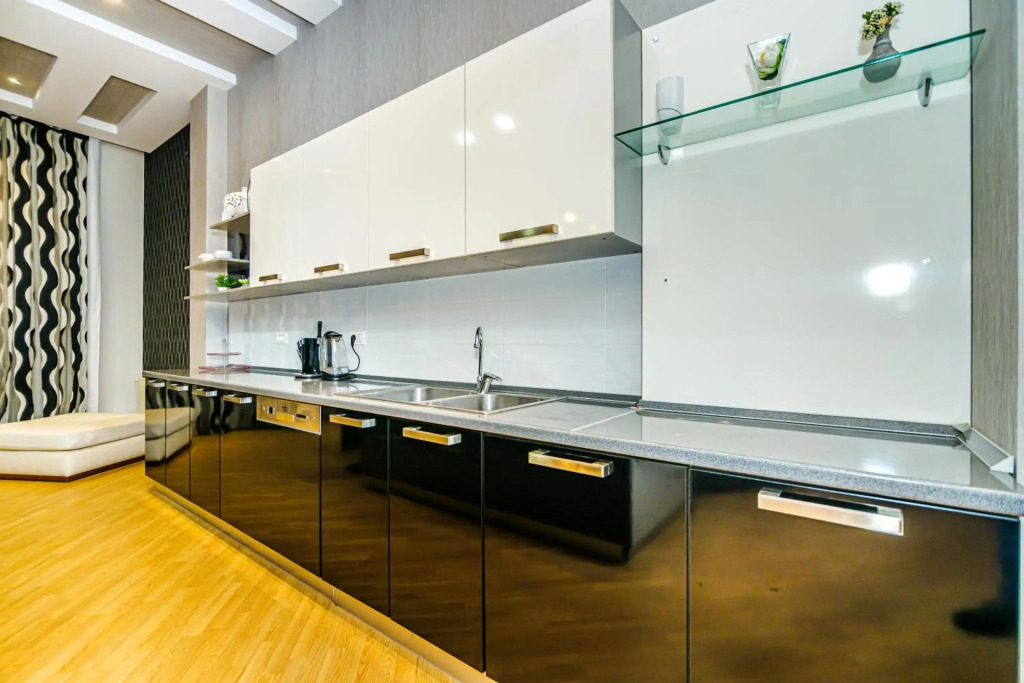 NIzami Street 4 Room DeLuxe. New Building!
